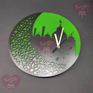 drveni sat okrugli sa zeleno crnom bojom
